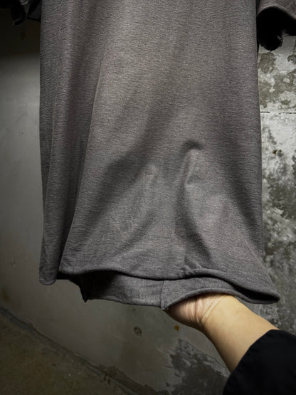DEVOA 2010s Gradient Grey Raglan Anatomical T-shit detail | DRIEW GARMENTS