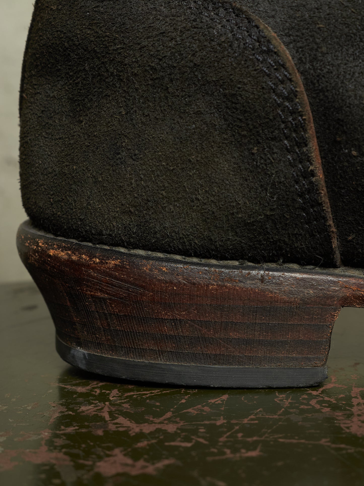 Julius_7 SS10-11 “neurbanvolker;” Reverse Cow Leather Back Zip Boots