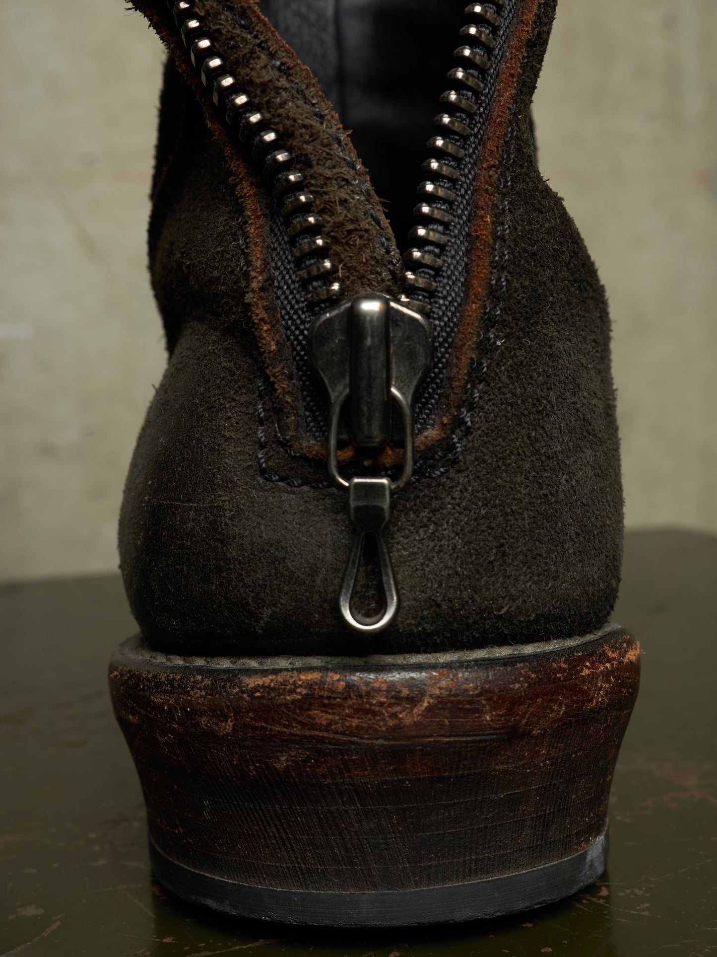 Julius_7 SS10-11 “neurbanvolker;” Reverse Cow Leather Back Zip Boots