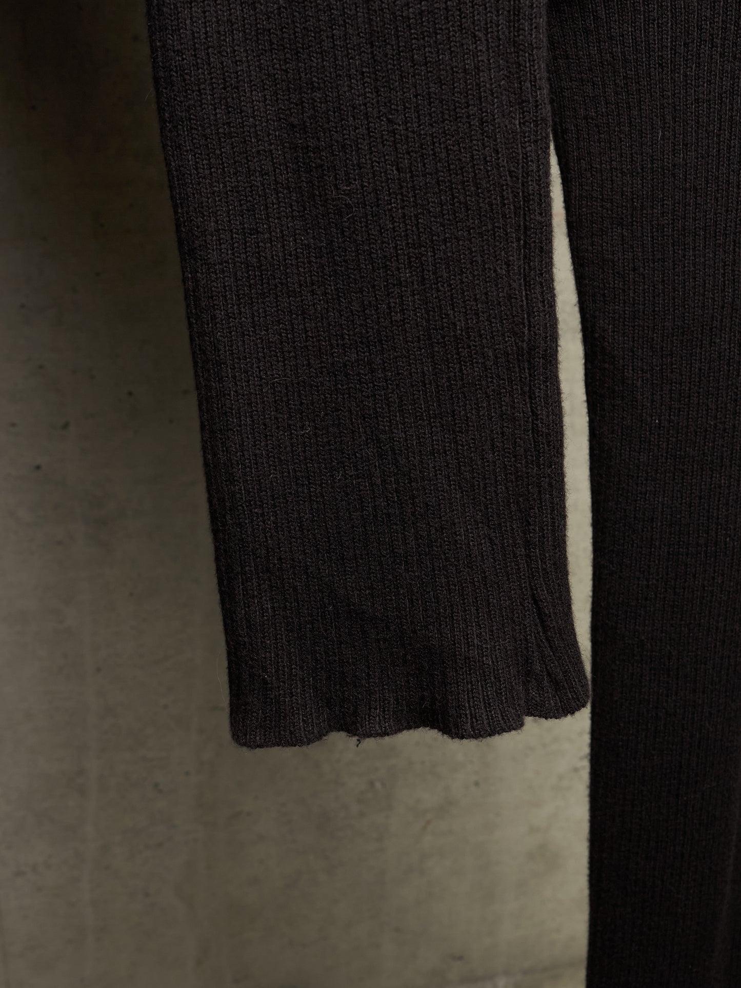 Julius_7 AW07 "UNTITLED;" Metalic Wool Double Layered Shorts Leggings