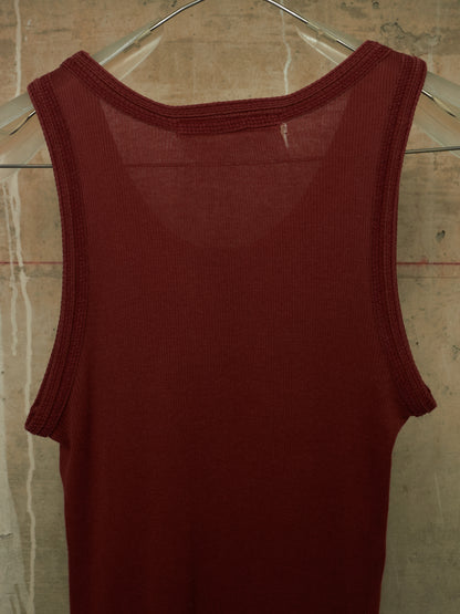 Julius_7 AW09 “PROTECTION_ISM;” Wine Red Raw Hem Rib Knit Tank Top