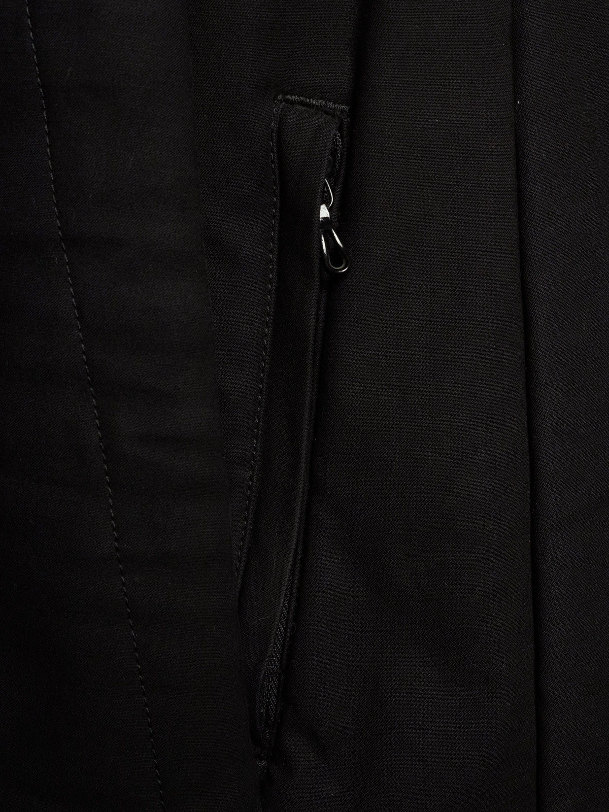 Julius_7 AW16-17 "beast;" Padded Asymmetric Zip Cotton High Neck Jacket