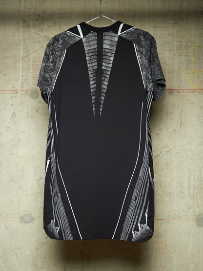 Julius_7 SS15 "prism;" Geometric Graphic Print Longline T-shirt