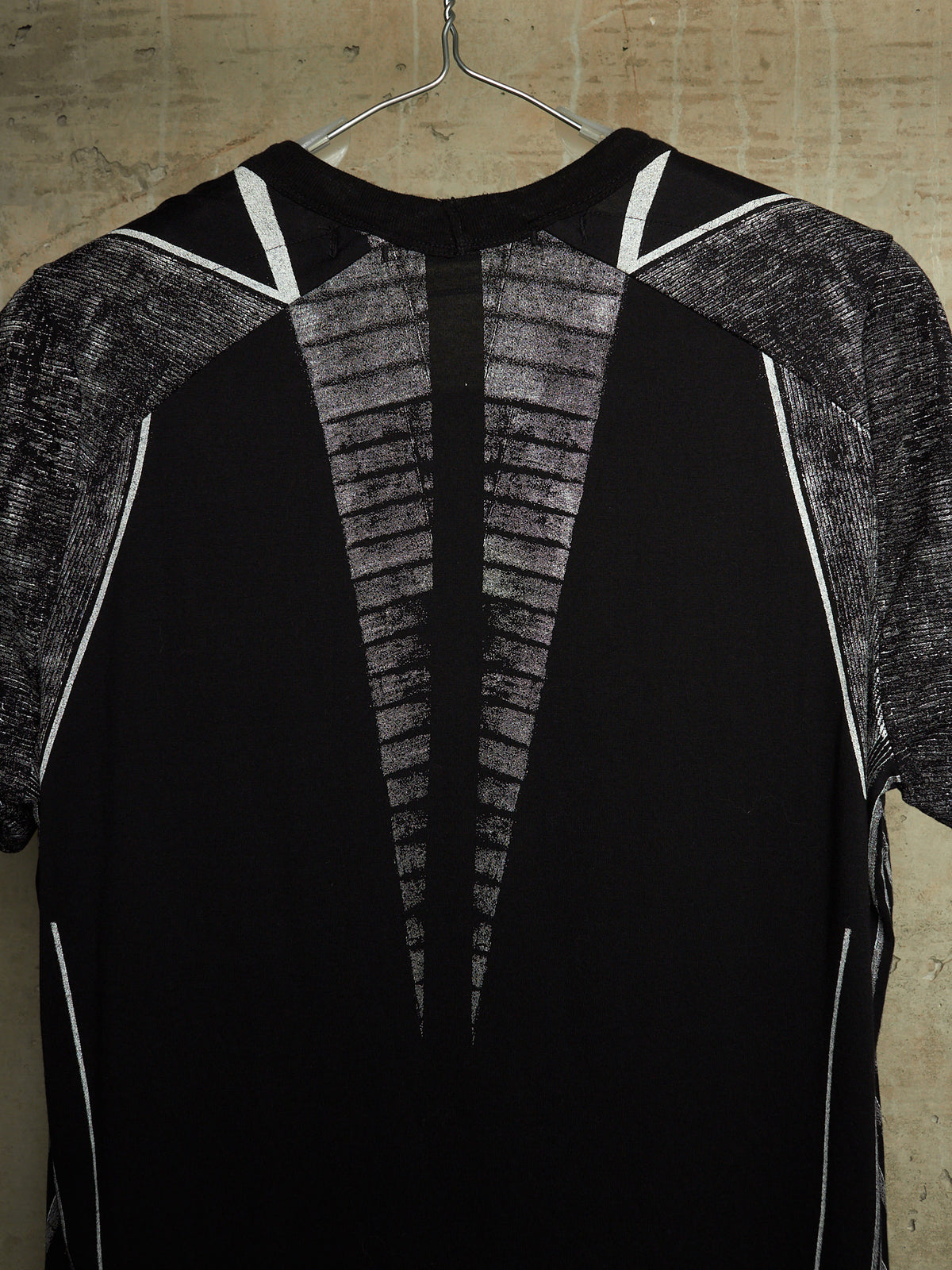 Julius_7 SS15 "prism;" Geometric Graphic Print Longline T-shirt