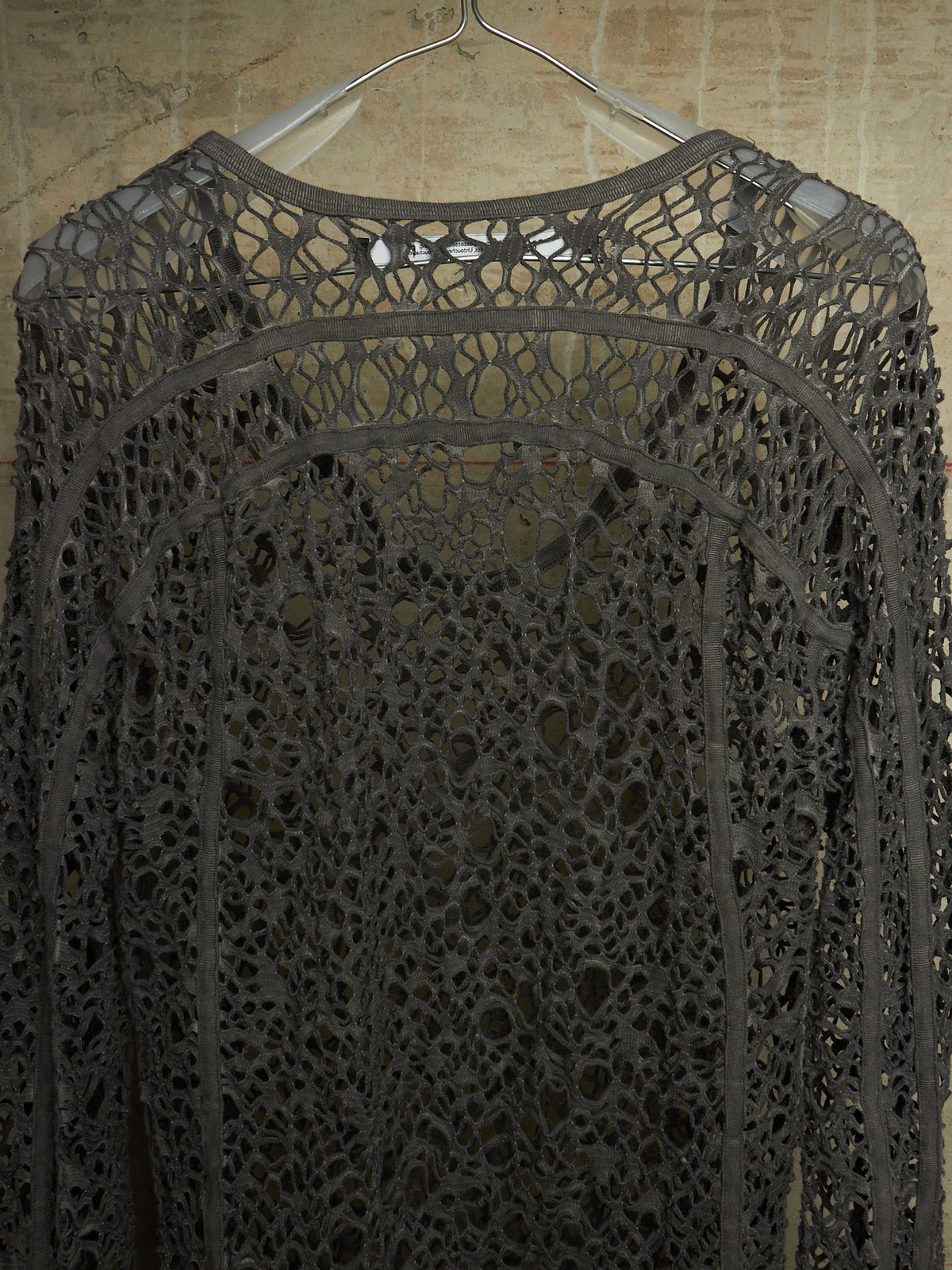 Julius_7 SS25 "anima;" Grey Cotton Mesh Jacquard Open Knit Raglan Long-sleeves