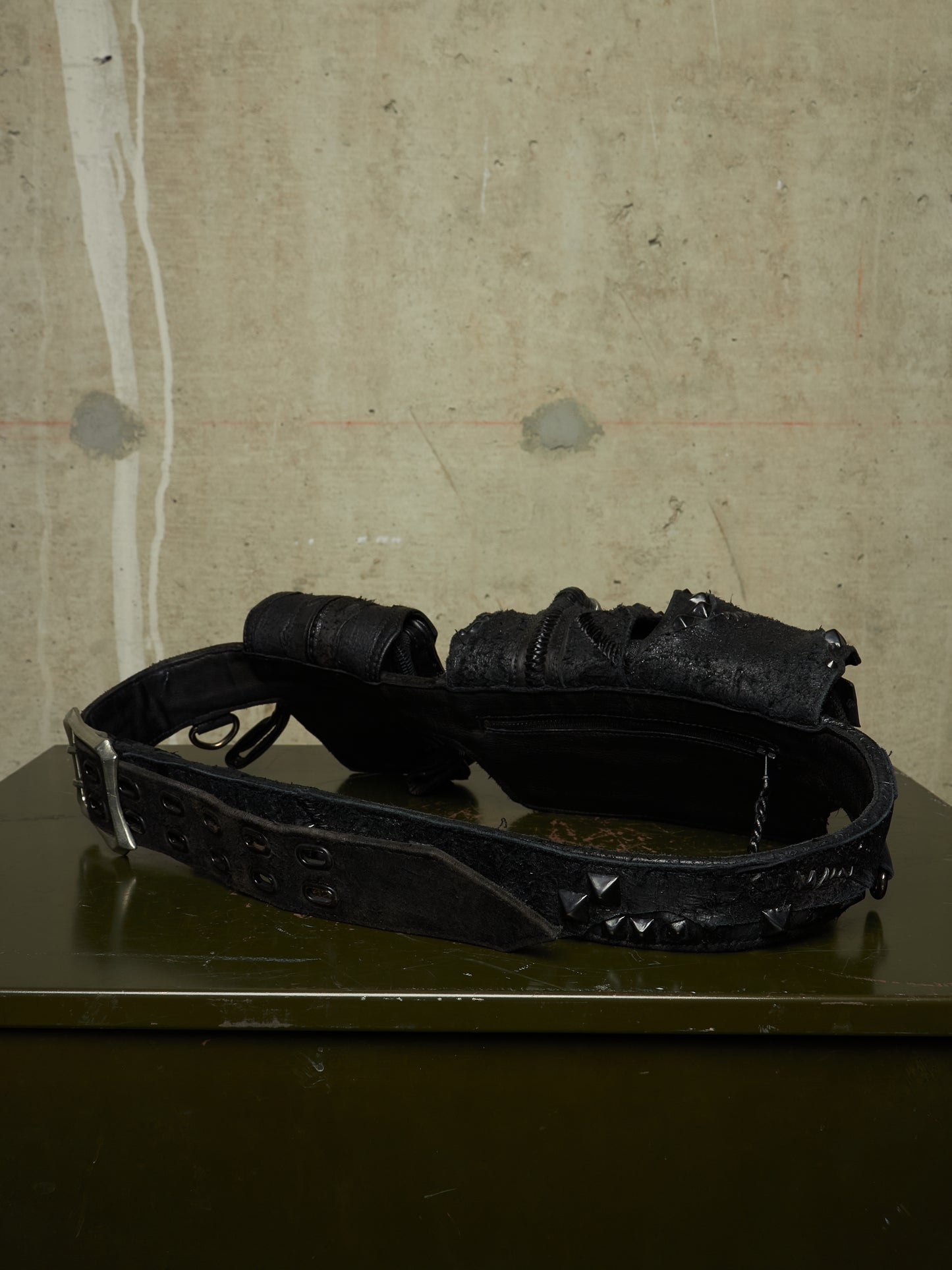 KMRii ‘1101-BG01 KB-Scorpion’ Distressed Leather Hand-stitched Tassel Waist Belt Bag