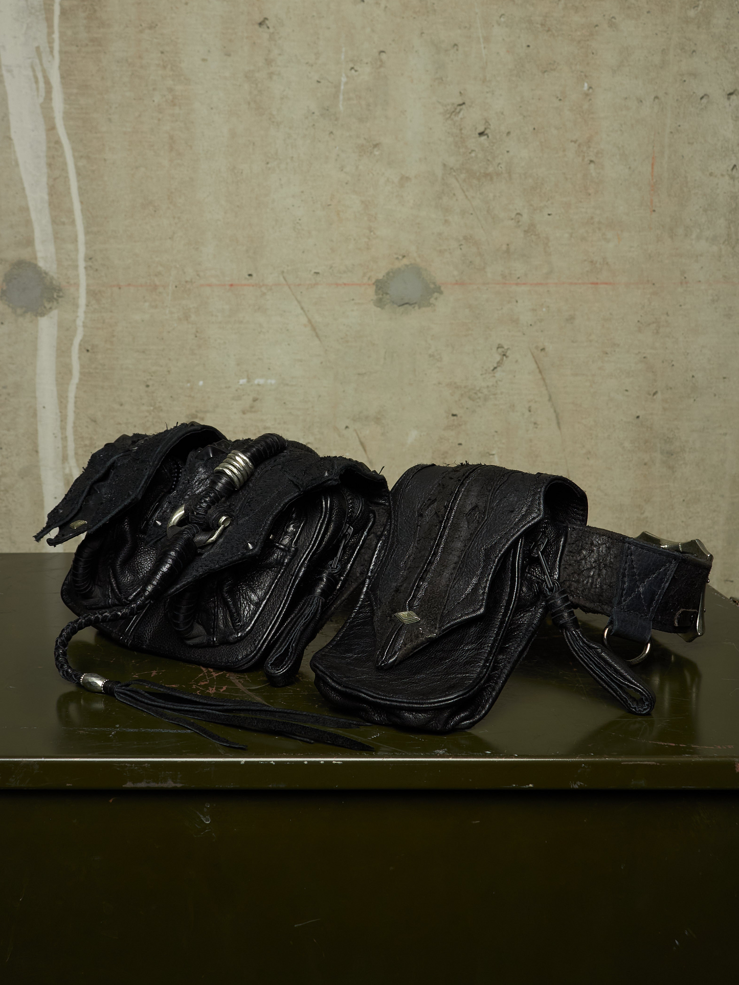 KMRii ‘1101-BG01 KB-Scorpion’ Distressed Leather Hand-stitched Tassel Waist Belt Bag