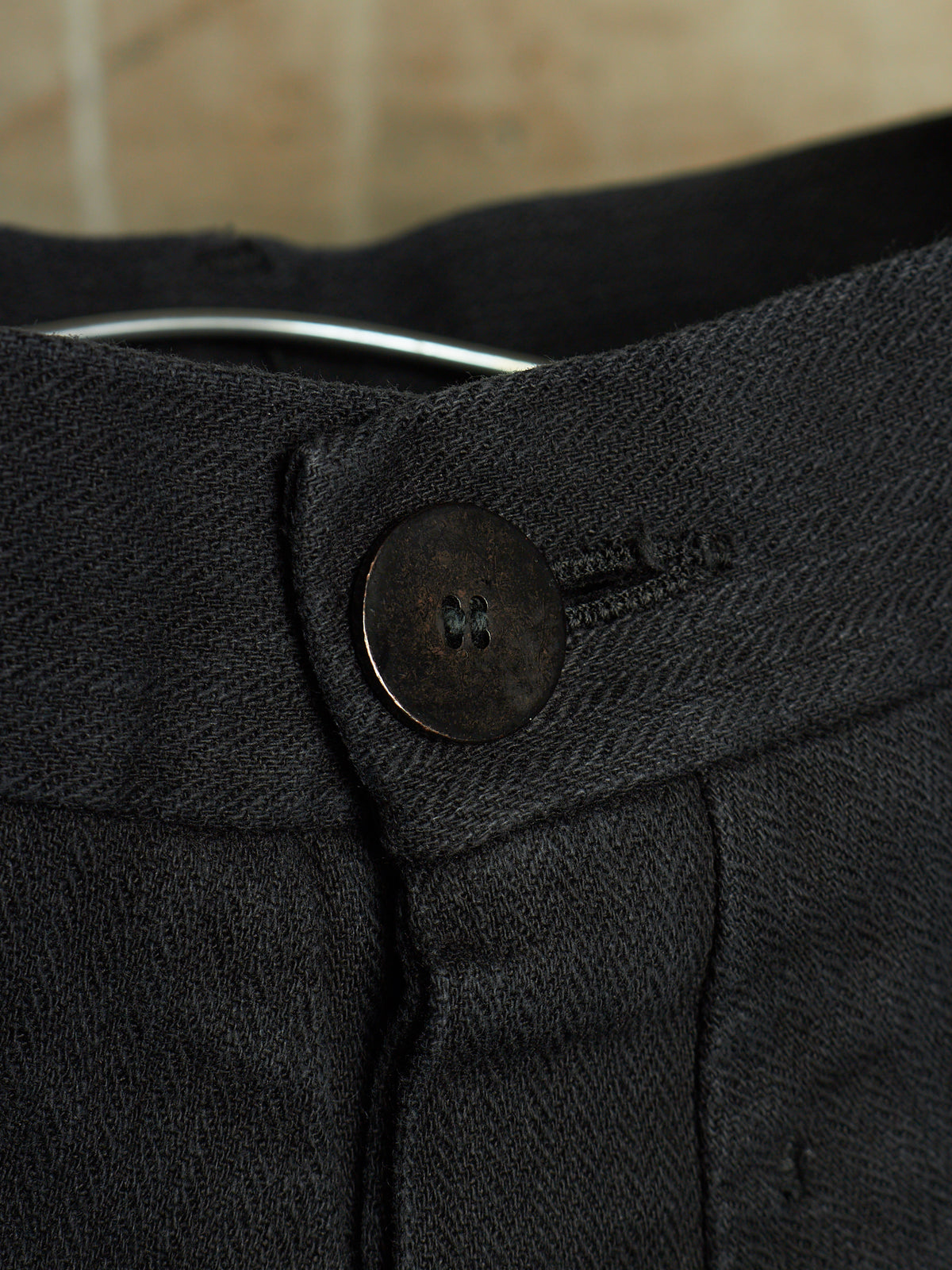 Label Under Construction 2010s Washed Black Cotton Linen Herringbone Twisted Hem Skinny Pants