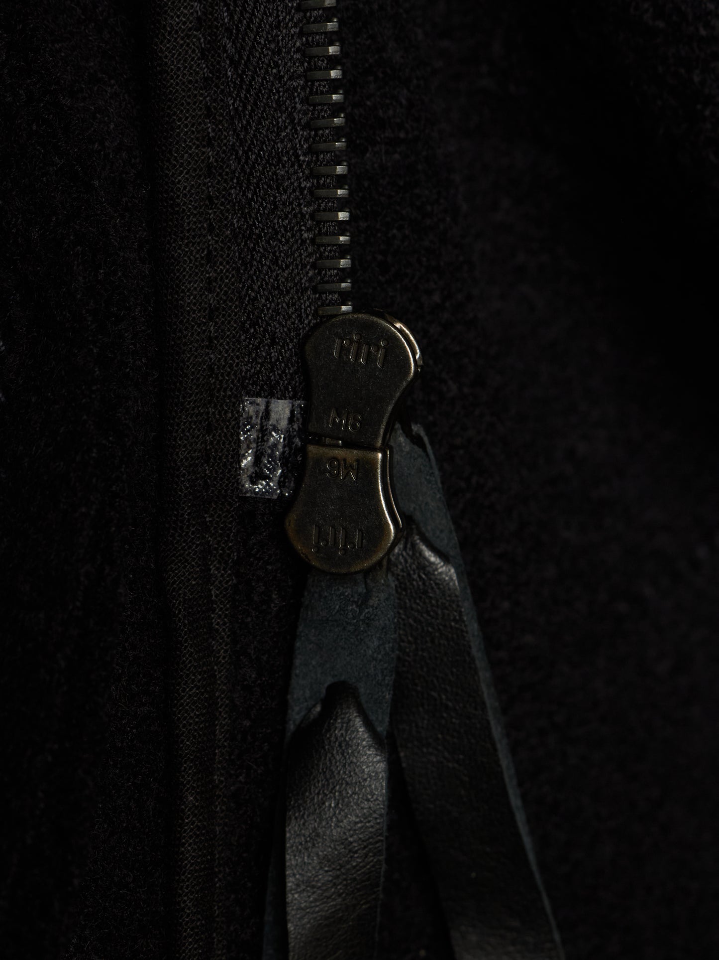 LEON EMANUEL BLANCK 'DIS-M-SJ/02' Virgin Wool Overlock Distortion Strait Jacket