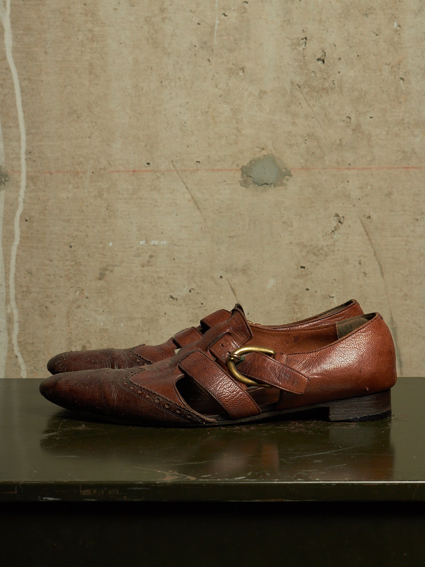 MiharaYasuhiro 00s Brown Goat Leather Brogue Buckle Cut-out Derbies