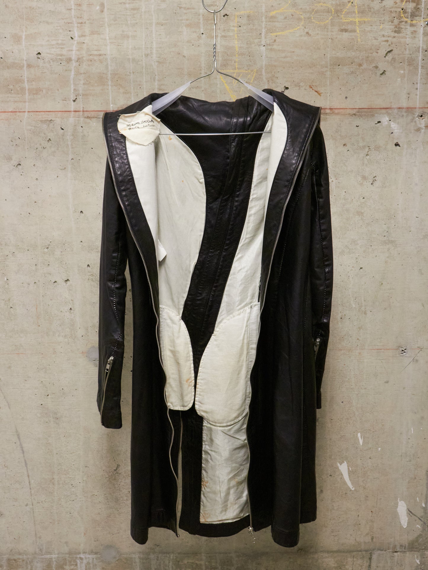 Nozomi Ishiguro HAUTE COUTURE AW12-13 Asymmetric Overlock High-Neck Spiral Zip Lambskin Leather Coat