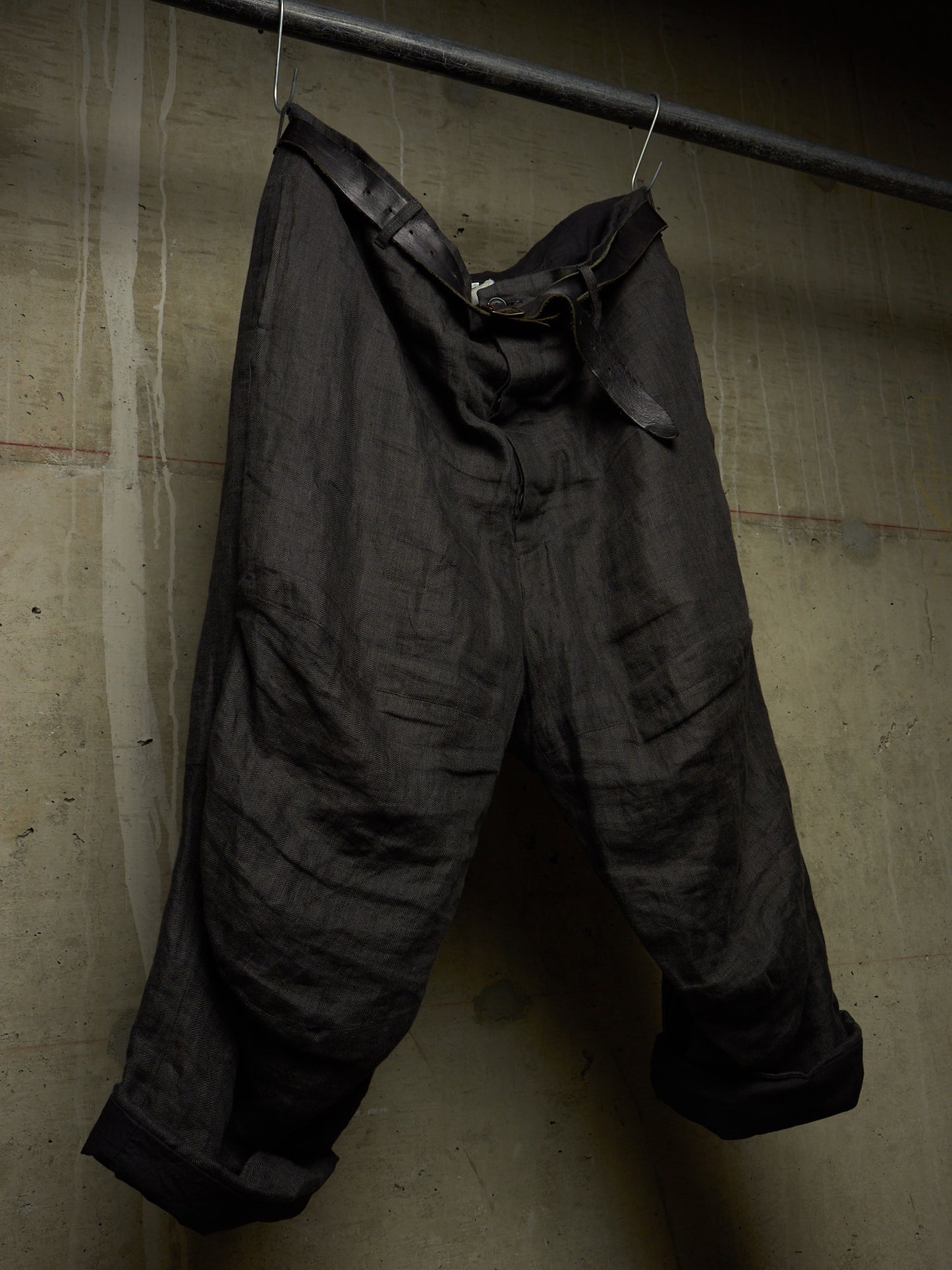 Paul Harnden Shoemakers Charcoal Grey ‘Lancashire’ Linen Belted Wide Leg Trousers