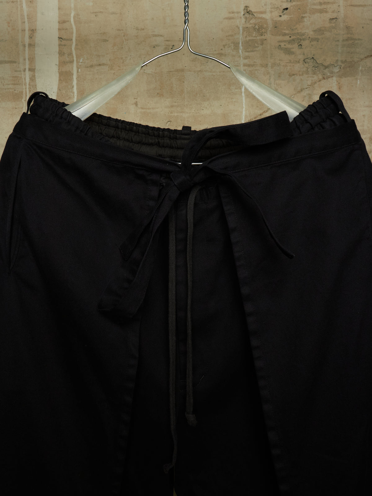 S'YTE by Yohji Yamamoto 2010s Black Cotton Twill Cropped Wrap Pants