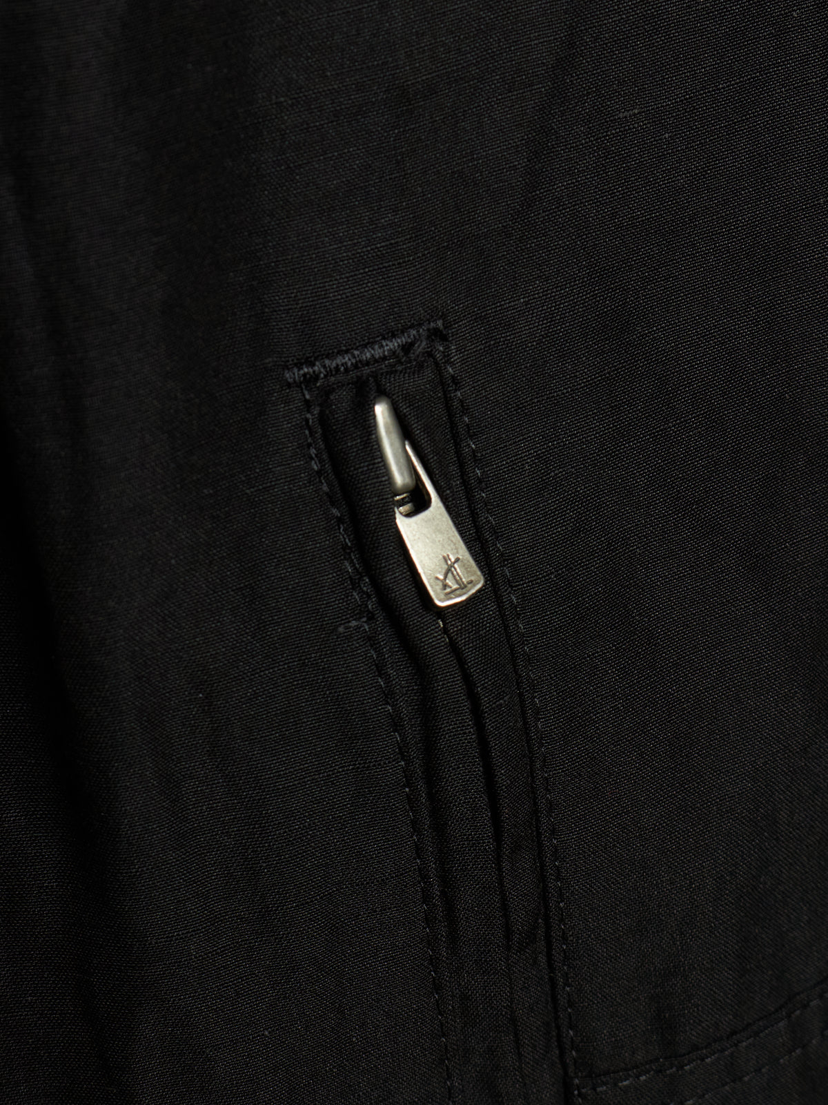 The Viridi-Anne 2010s Black Linen Rayon Excella Zip Cargo Pants