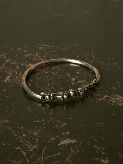 WERKSTATT:MÜNCHEN 2010s .925 Silver Skull & Bones Hook Bracelet (Older Model)