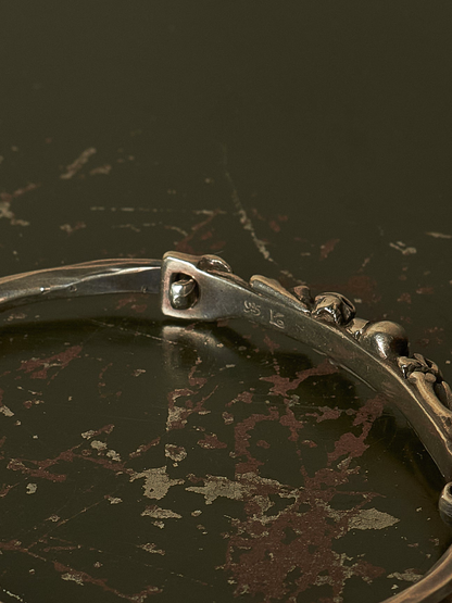 WERKSTATT:MÜNCHEN 2010s .925 Silver Skull & Bones Hook Bracelet (Older Model)