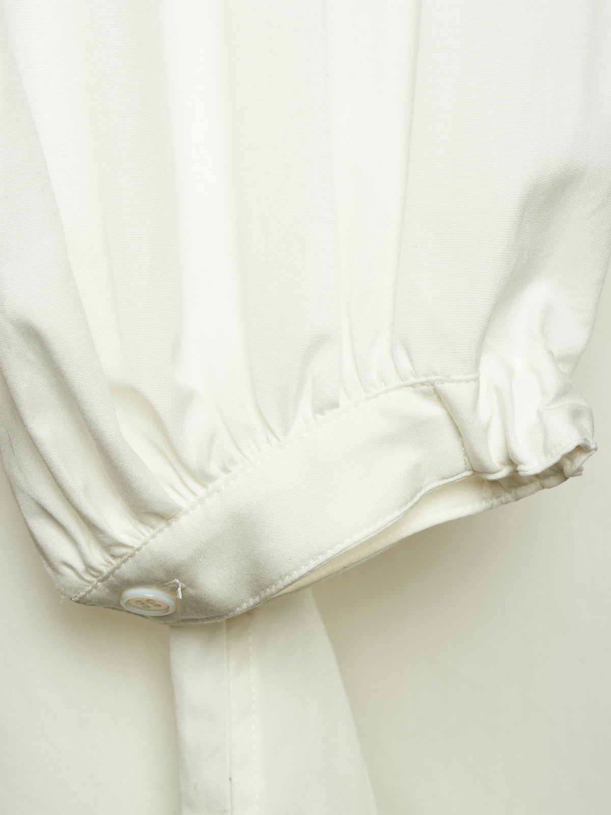 Yohji Yamamoto POUR HOMME SS26 White Cotton Broadcloth Gathered Sleeve Stand Collar Blouse