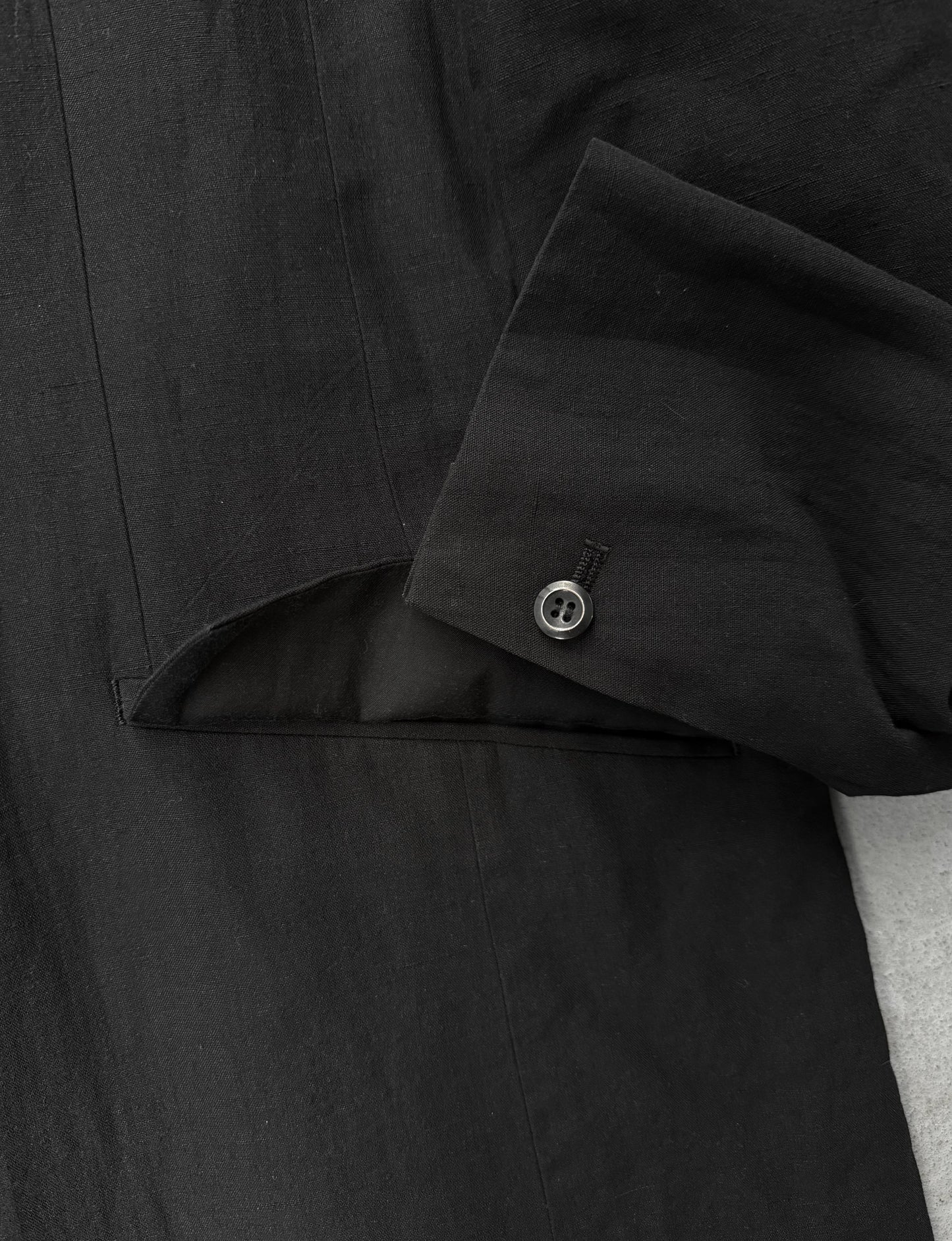 ATTACHMENT by Kazuyuki Kumagai Sharp Lapels Relaxed Blazer