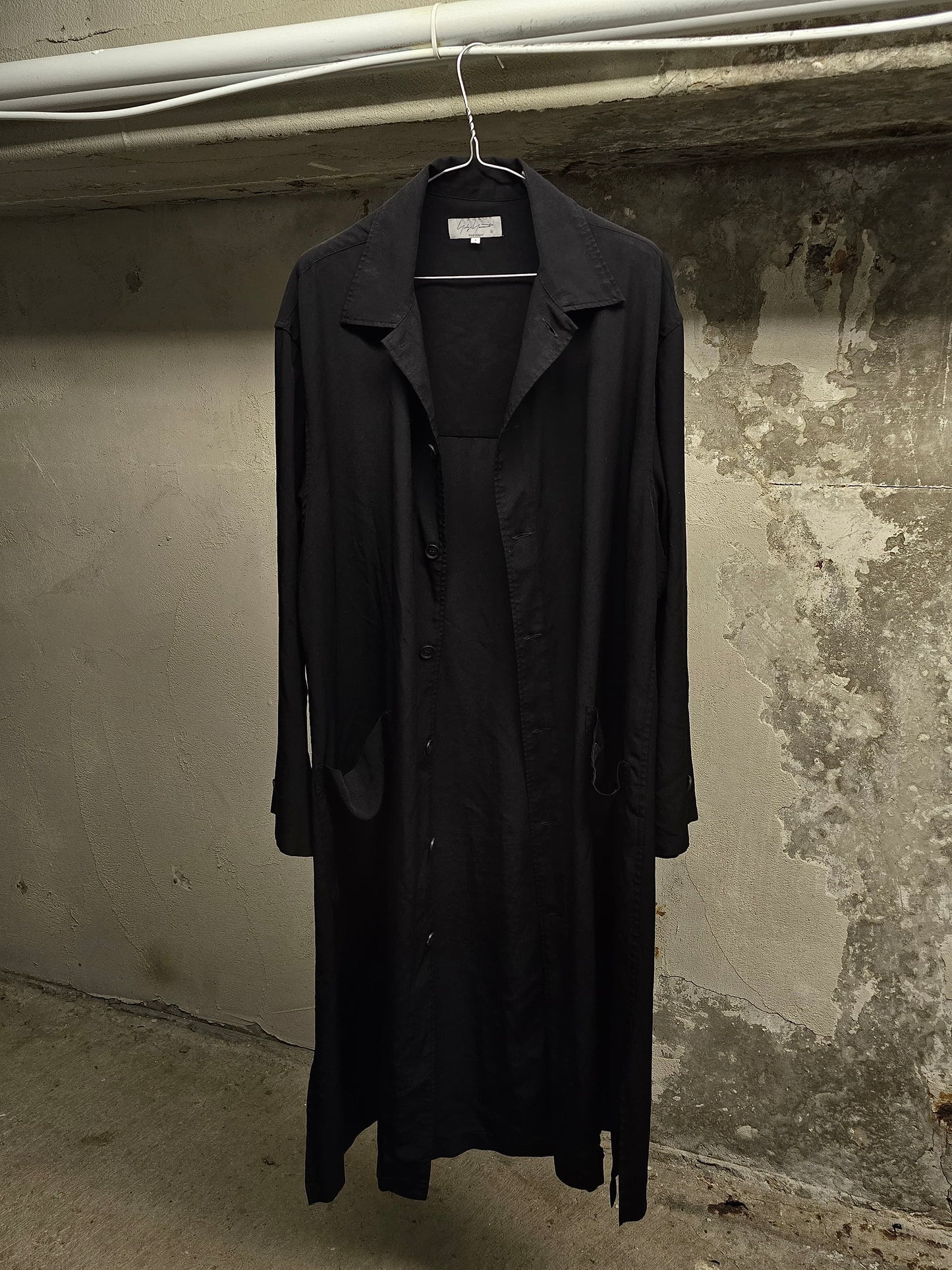Yohji Yamamoto POUR HOMME SS24 Triacetate Poly Tuxedo Oversized Long Coat detail | DRIEW GARMENTS