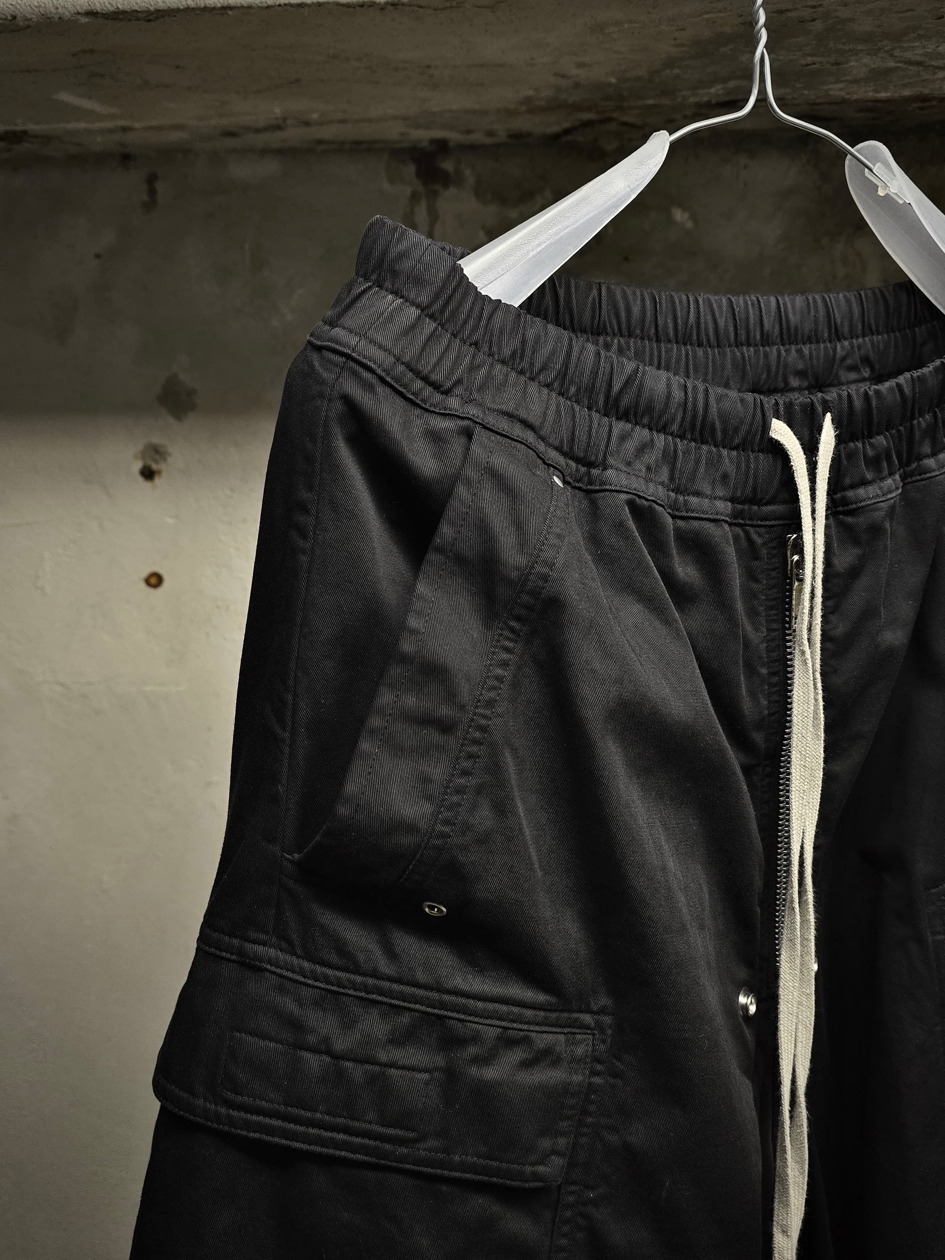 Rick Owens DRKSHDW AW24 "PORTERVILLE" Double Cargo Jumbo Belas Flared Pants detail | DRIEW GARMENTS
