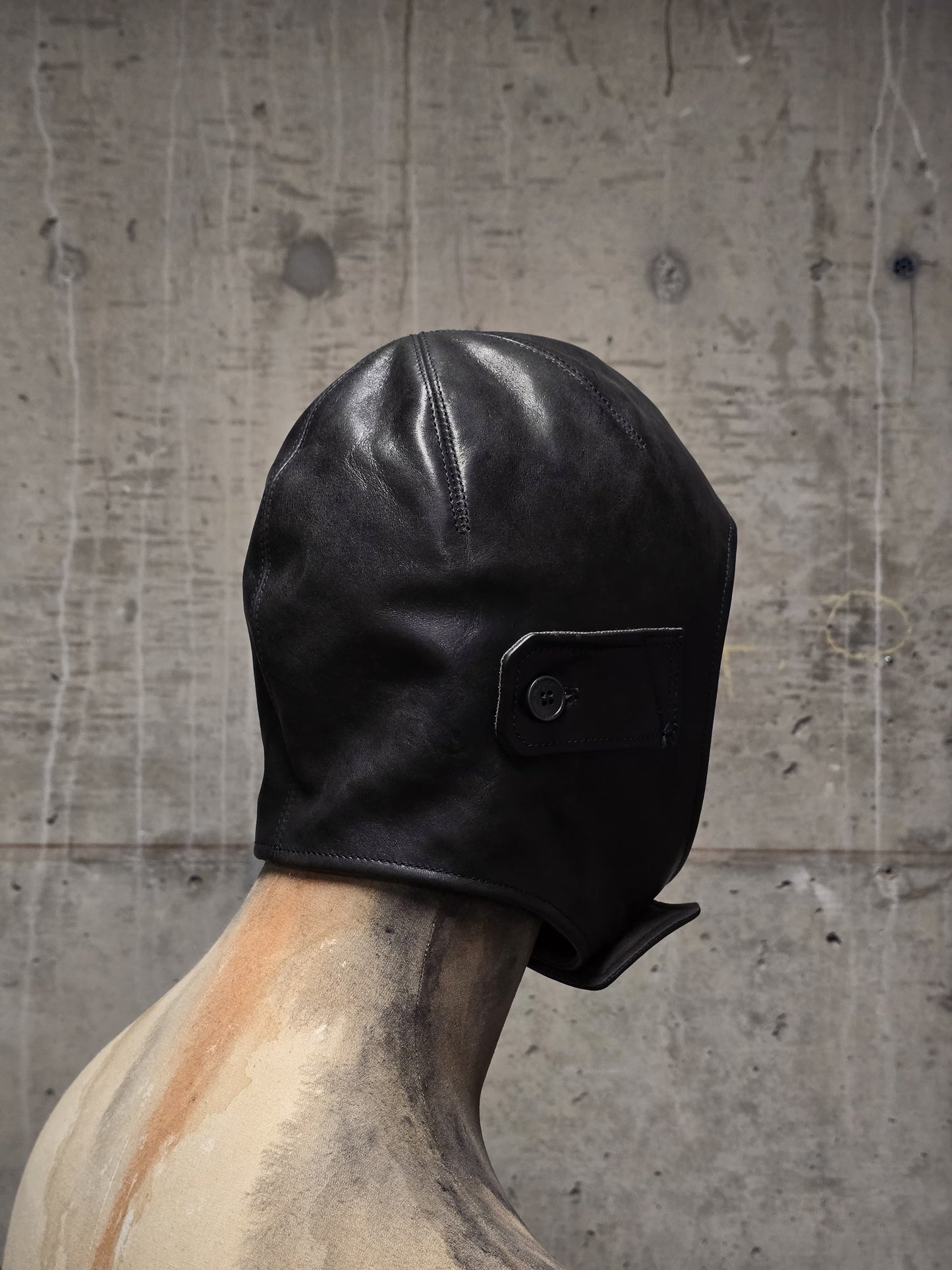 DEEPTI Collection °025-026 'LA–175R RAF-98' Padded One-piece Horse Leather Aviator Hat