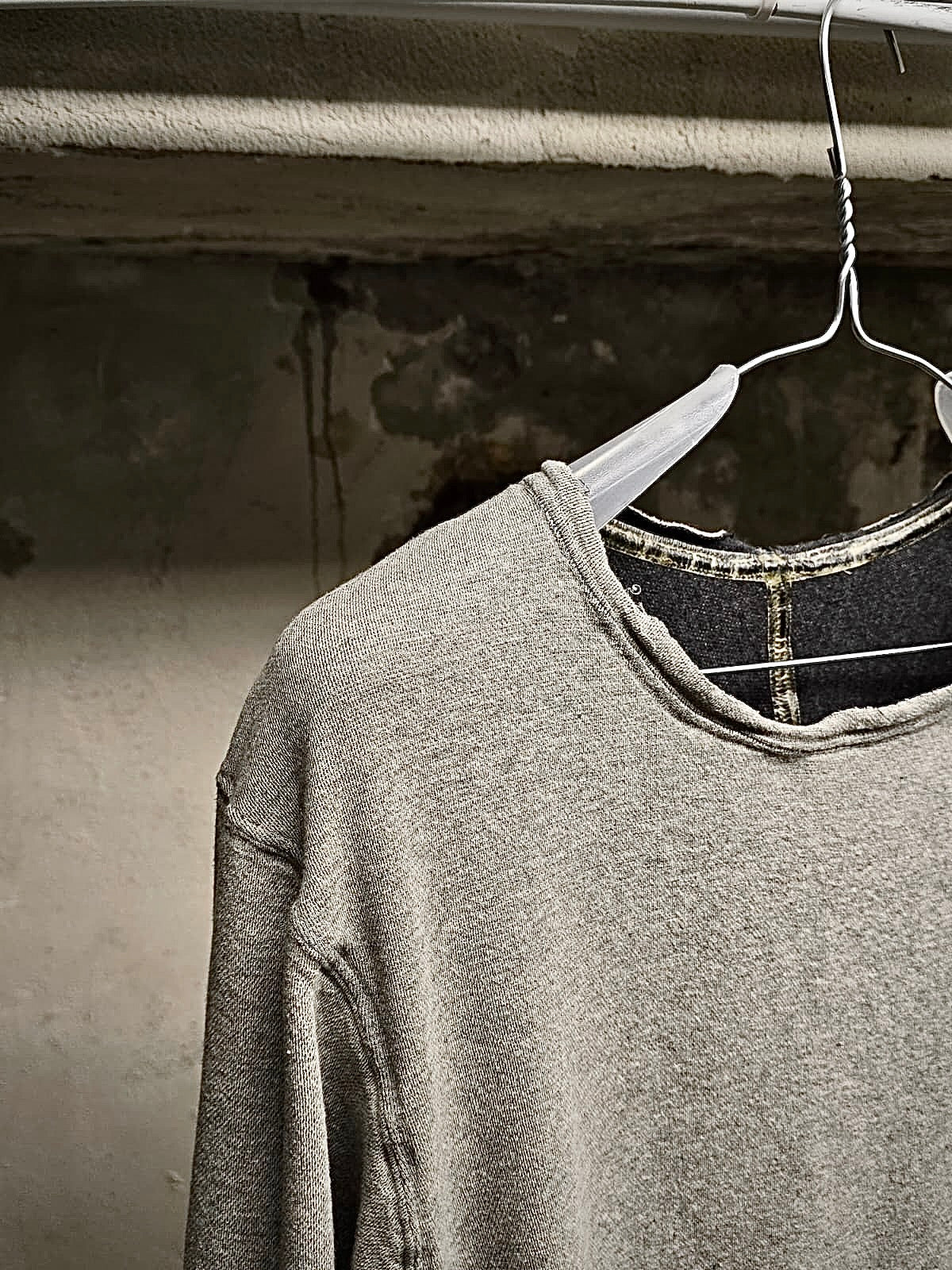 TaichiMurakami Taichi Murakami Coin Taped Seam Reversible U Long-sleeves detail | DRIEW GARMENTS