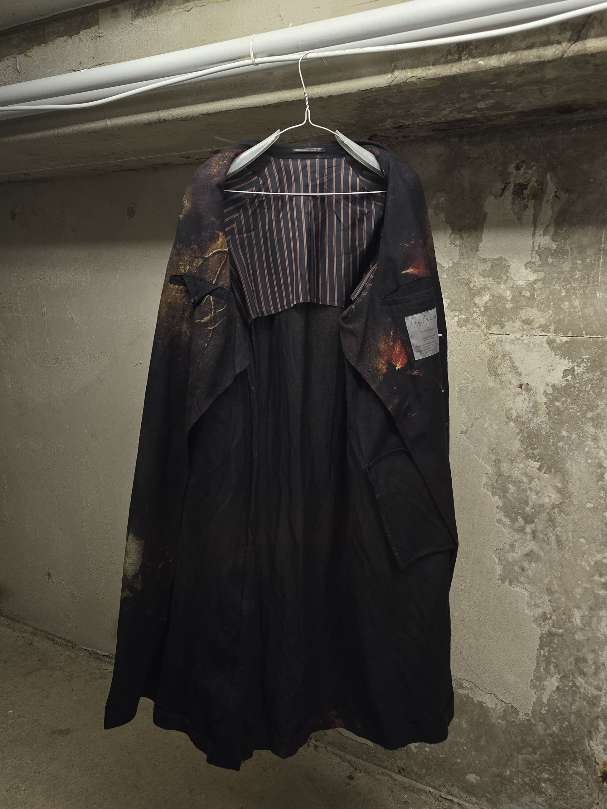 Yohji Yamamoto POUR HOMME SS24 Renaissance Painting Print Linen Coat detail | DRIEW GARMENTS