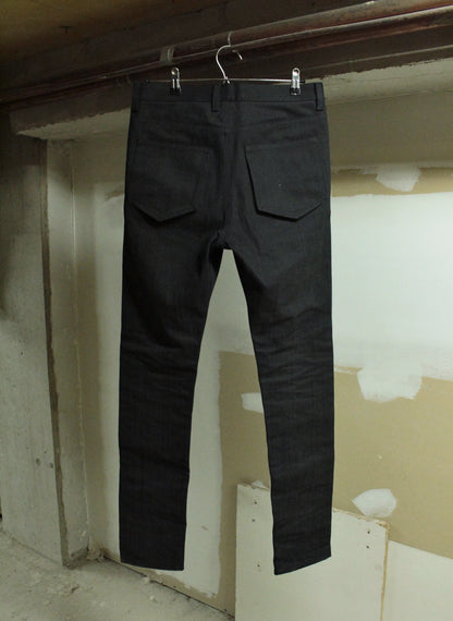 DEEPTI Collection °025-026 'D–145R' Reflective Selvedge Denim