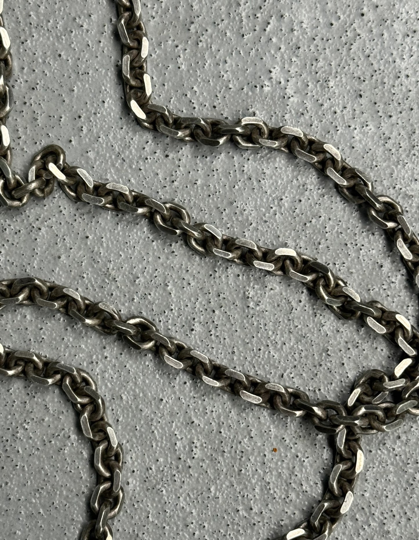 DEEPTI Collection °016-017 'AR–064' Crash Glass Silver Necklace