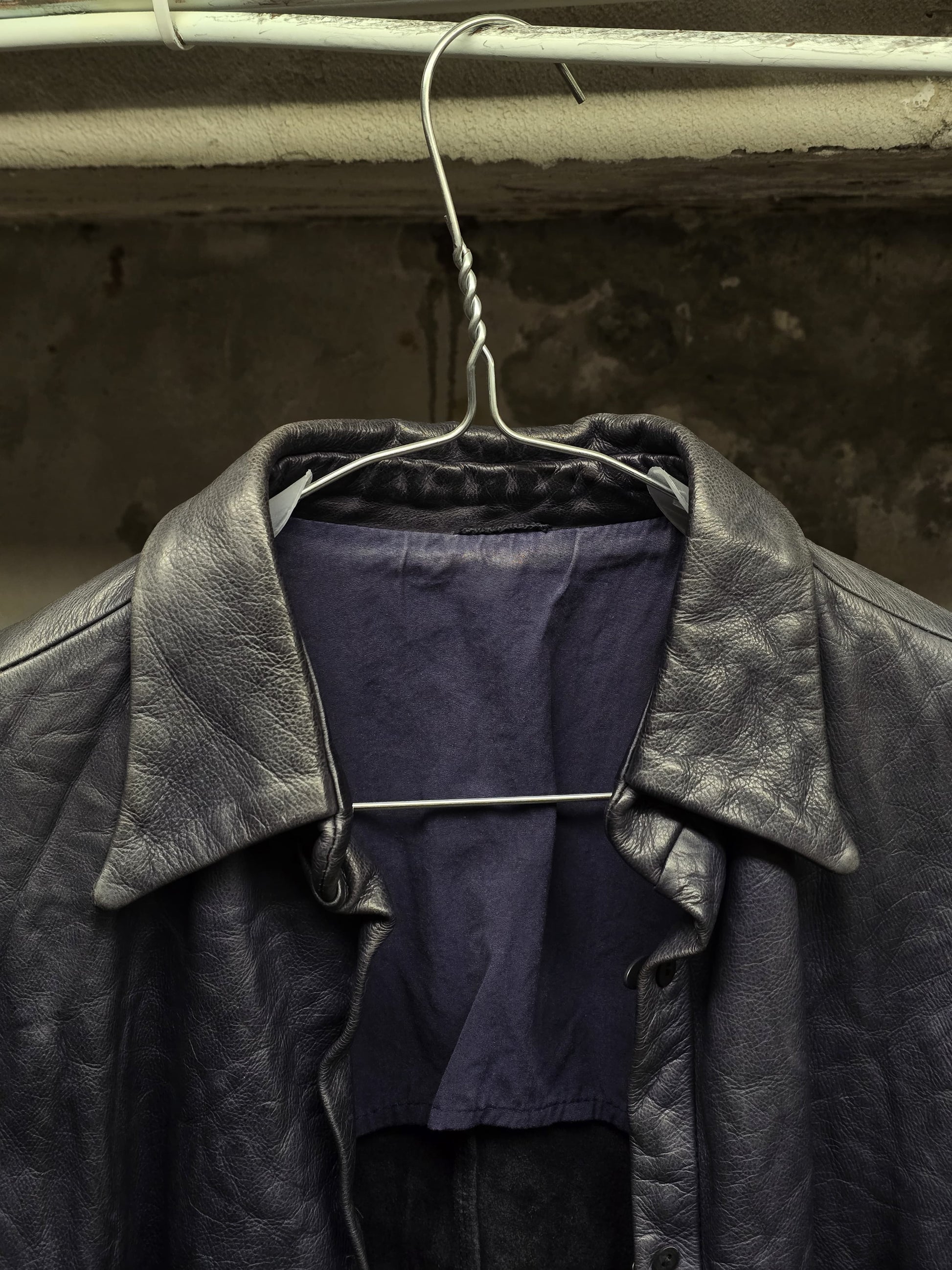 Carpe Diem 00s Object-dyed Indigo Washable Cowhide Leather Shirt detail | DRIEW GARMENTS