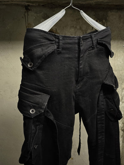 Julius_7 SS21 "_PERMANENT" Gas-Mask Cargo Slim Fit Denim
