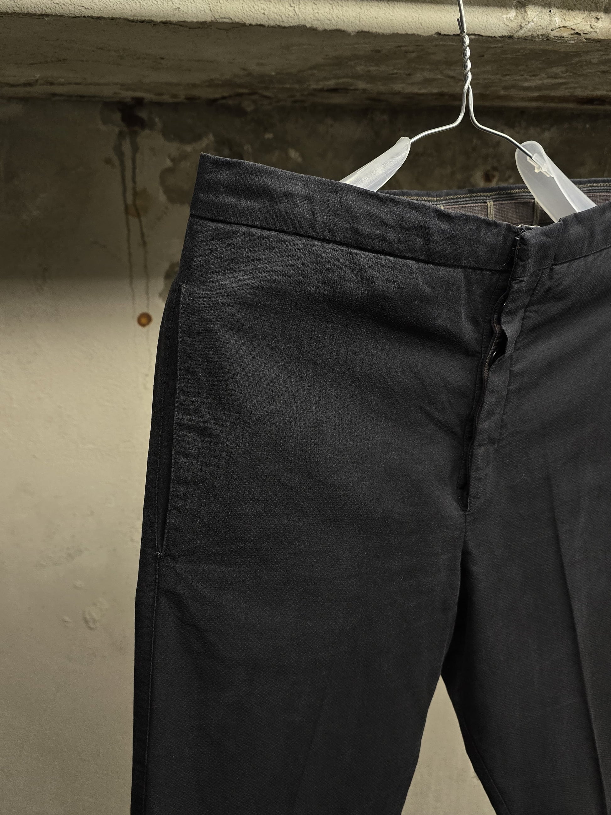 Carol Christian Poell SS06 'PM/2104 RIGHT/10' Yellow Overlock Stitch Classic Trousers detail | DRIEW GARMENTS