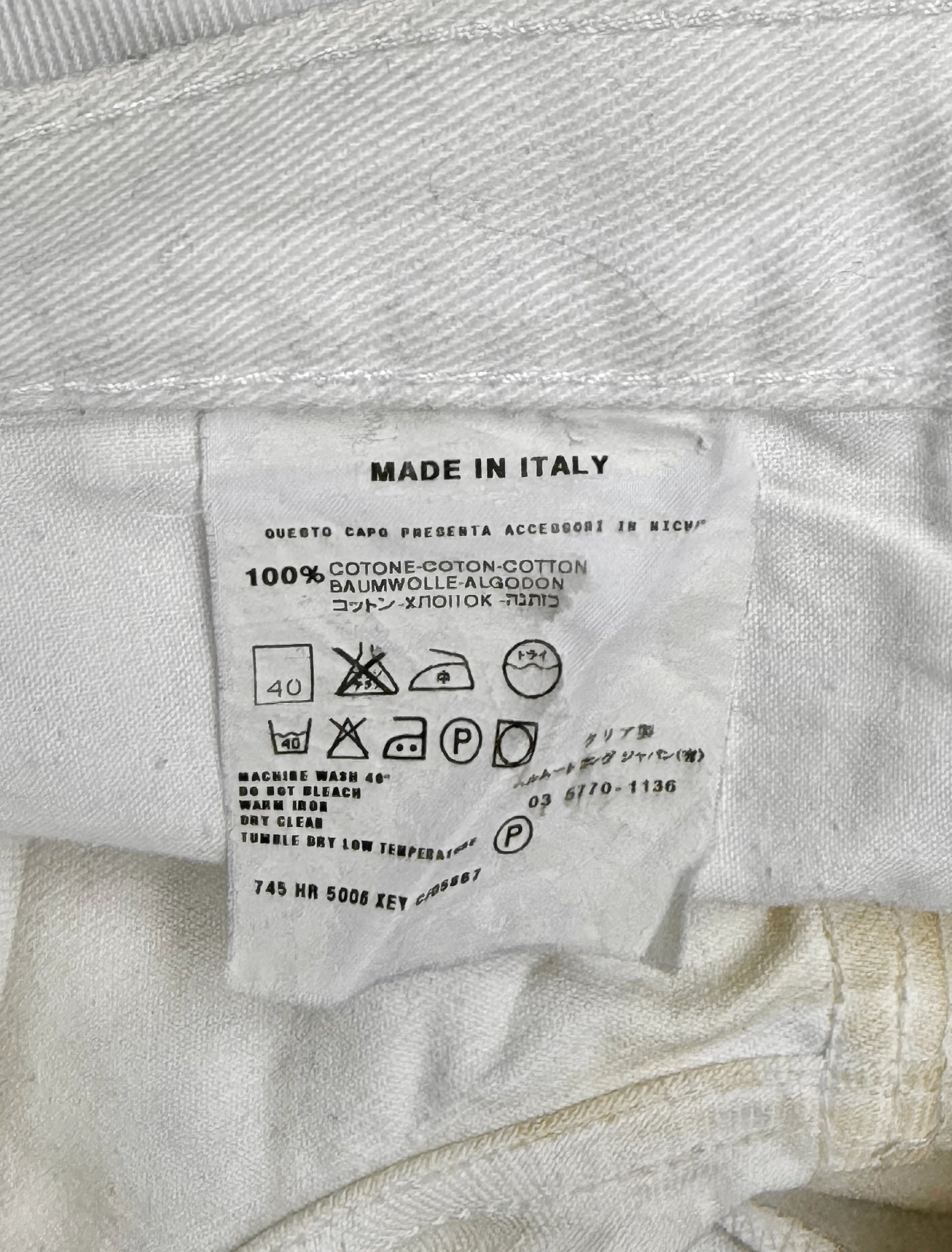 Label on a garment indicating 'Made in Italy' and other details.