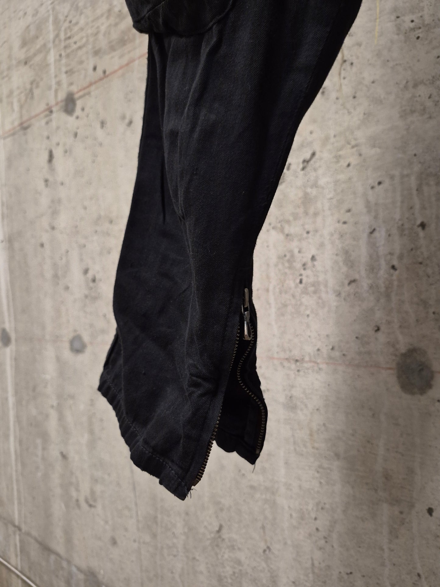Julius_7 SS11 “Chaos ; Ontological Anarchism” Black 8oz Cotton Denim Distressed Gas-Mask Cargo Capris