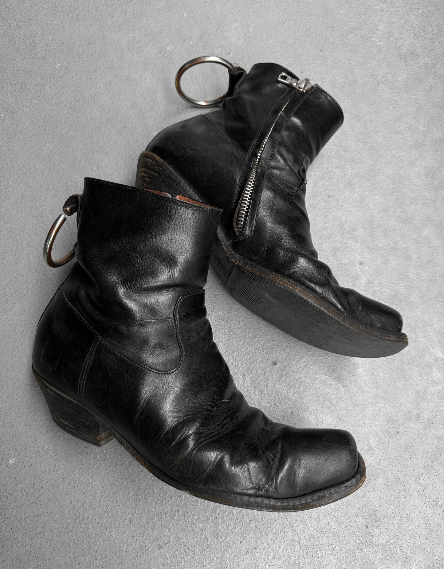 VETEMENTS SS17 ‘Ring’ Cuban Heel Boots