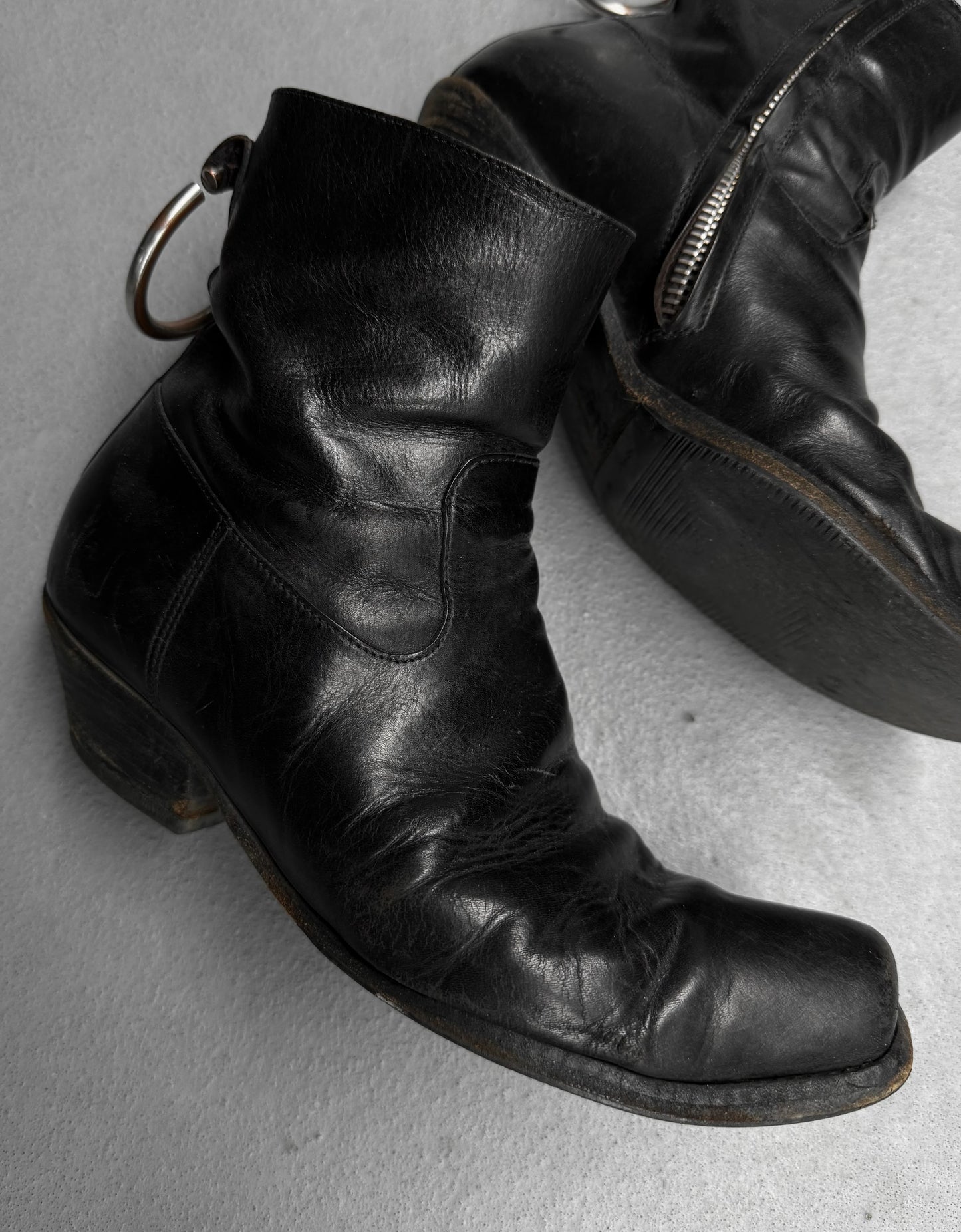 VETEMENTS SS17 ‘Ring’ Cuban Heel Boots