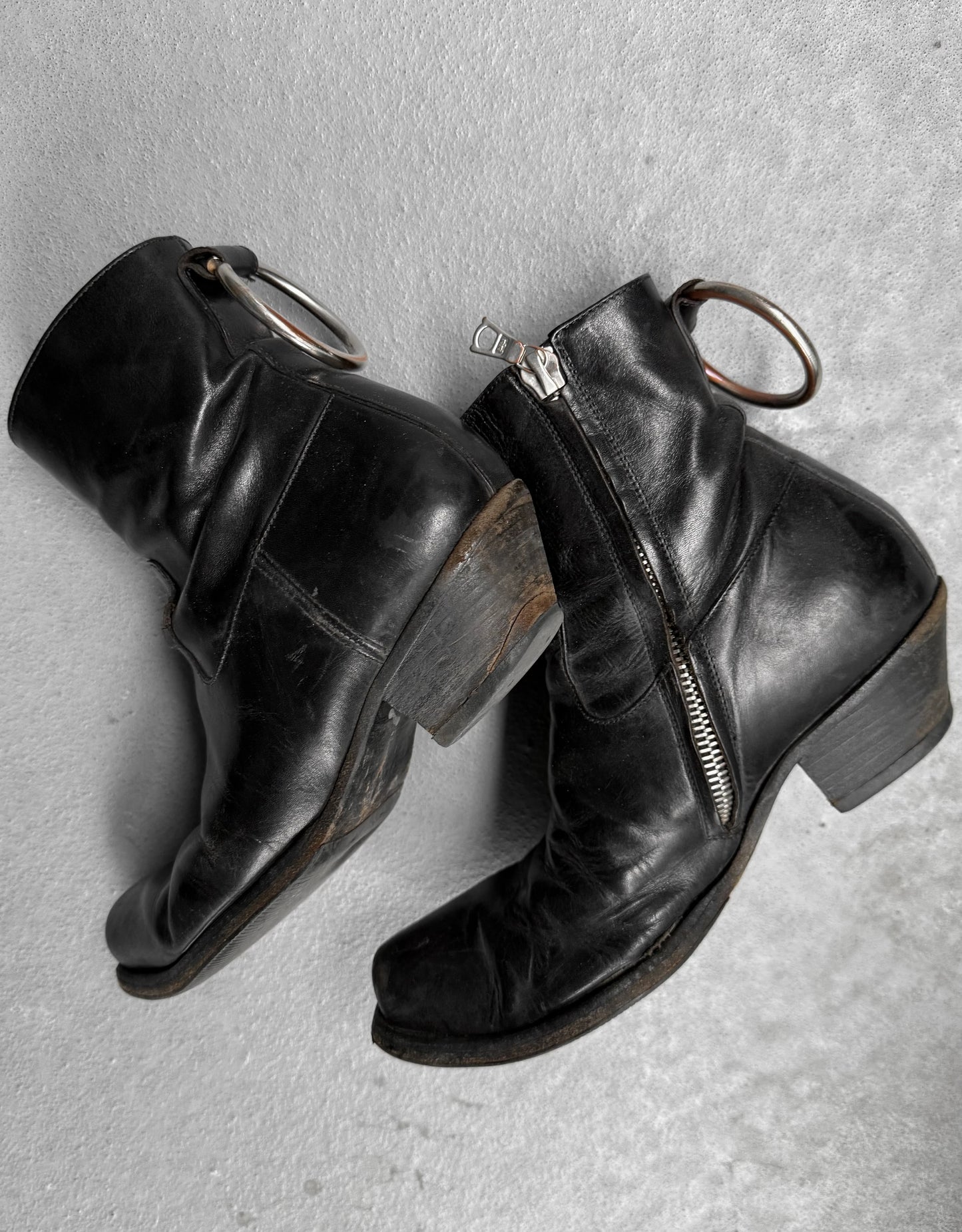 VETEMENTS SS17 ‘Ring’ Cuban Heel Boots